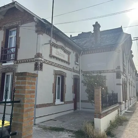 Studio Bien Place La Ferté-Saint-Aubin Esterno foto